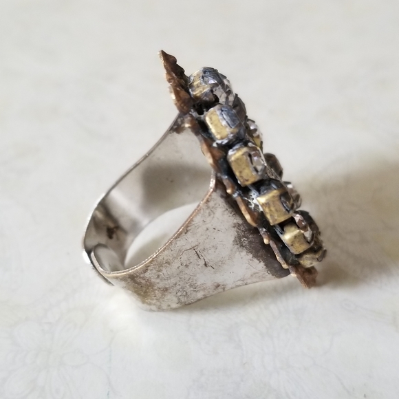 Hand Crafted Repurposed Vintage Infant of Prague Relic Medal Rhinestone Ring - Picture 4 of 16